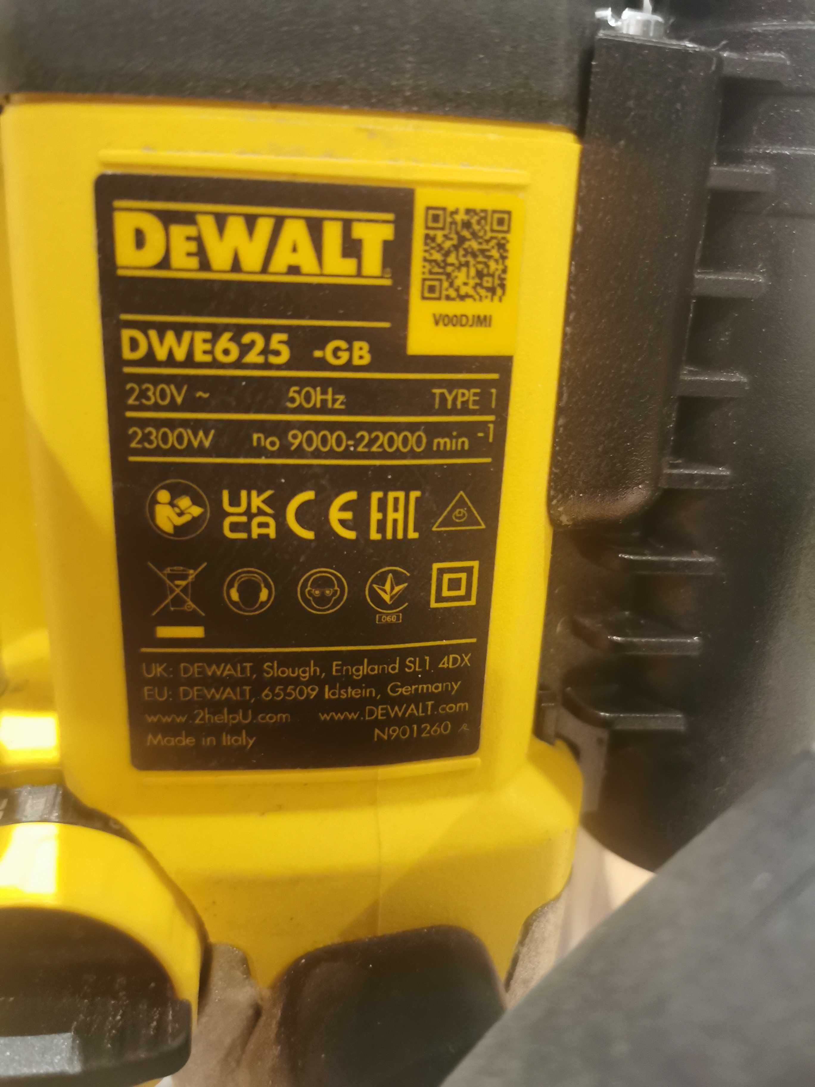 Оберфреза DEWALT DWE625