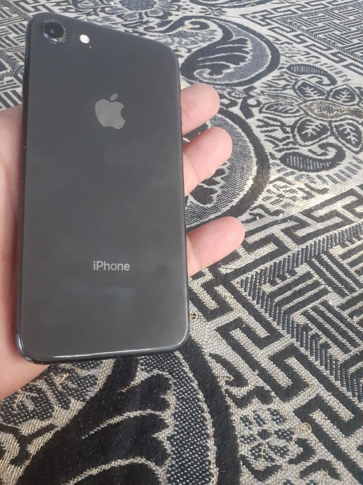 iphone SE 2020 idiyal xolatda