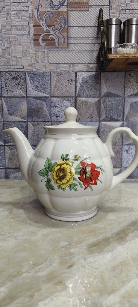 Продается чайник заварочный