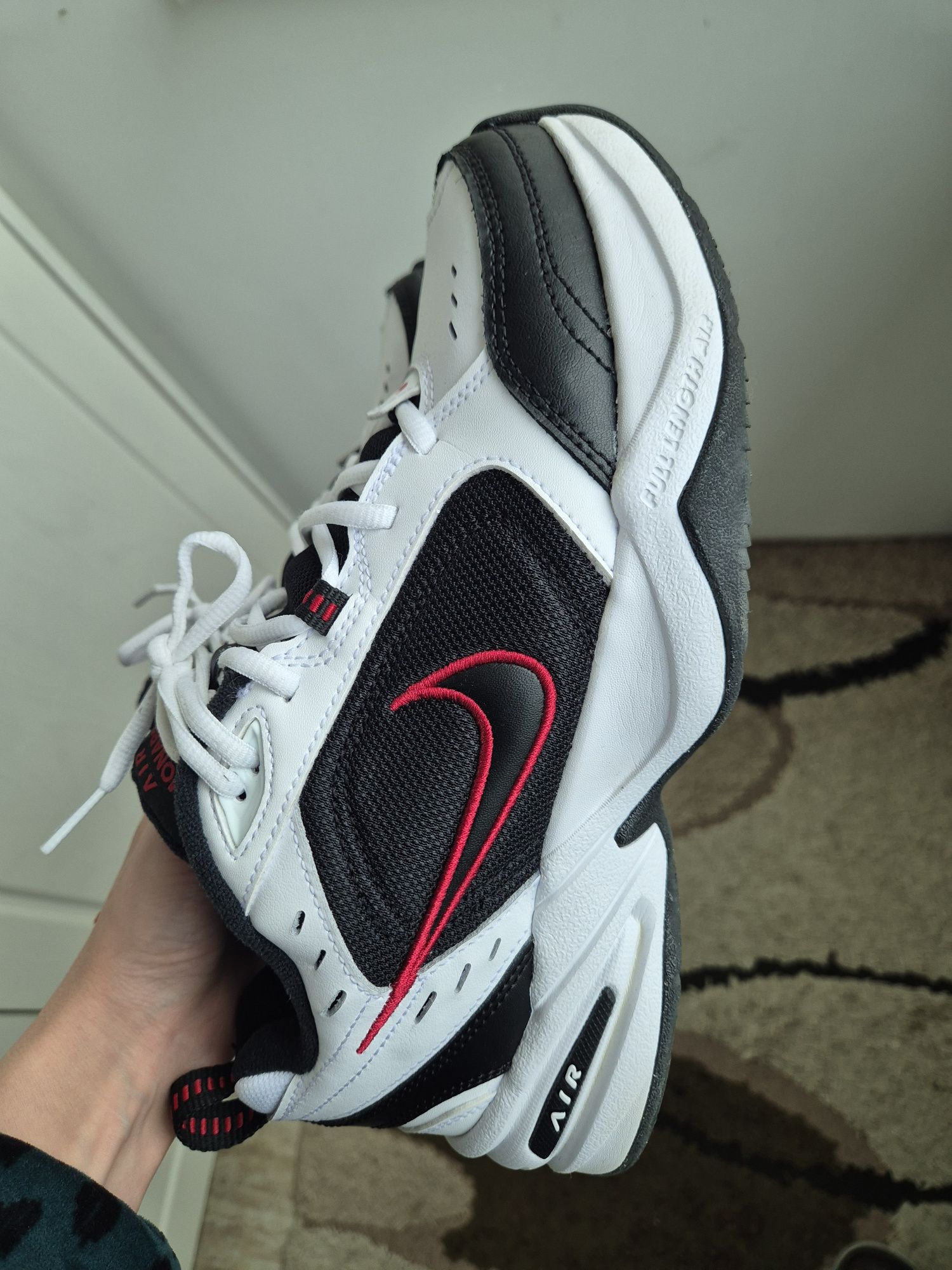 NIKE AIR MONARCH. Оригинални маратонки 41 номер