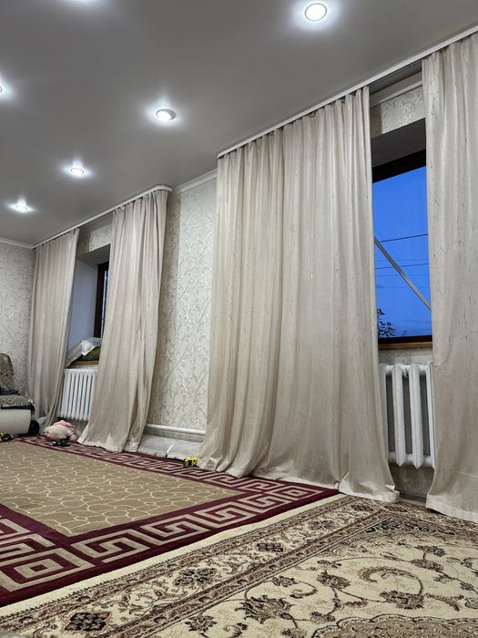 Шторы в гостиную в современном стиле