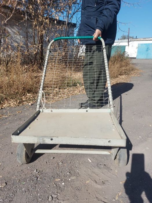 Продам тележку на колесах