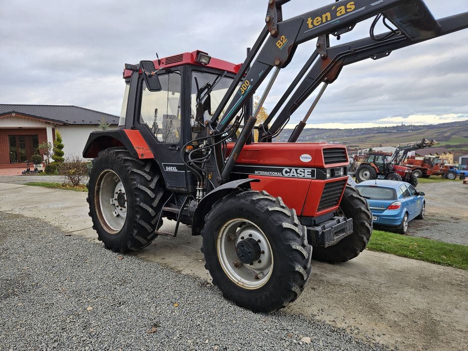 Tractor Case 845 XL cu incarcator frontal