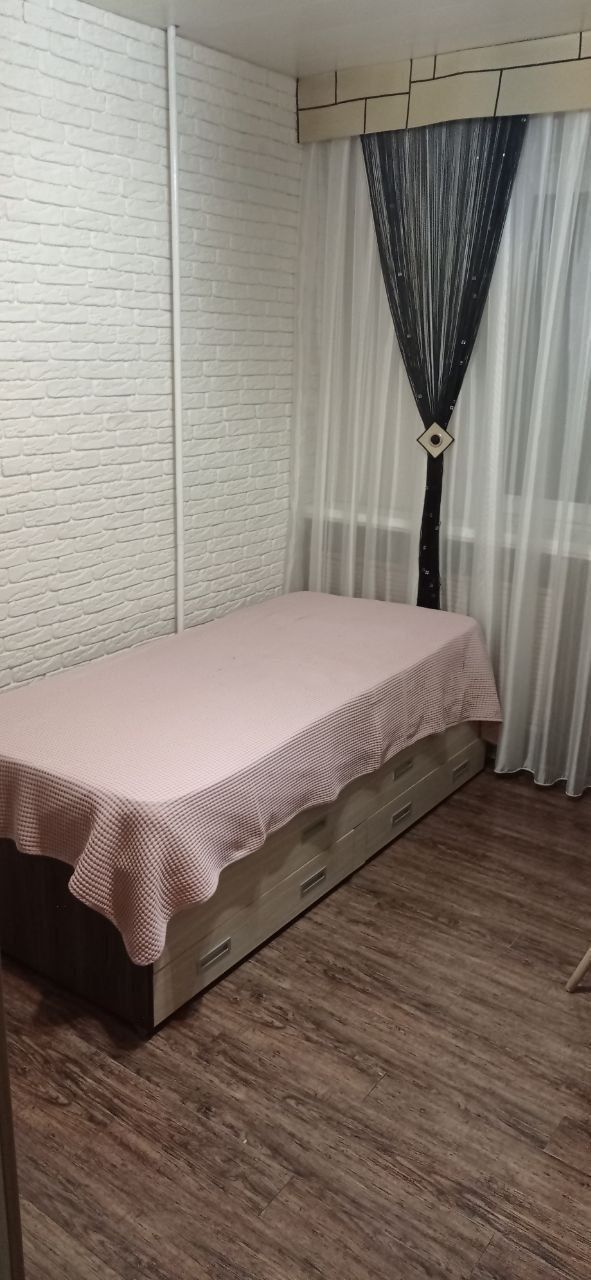 Продается 2 комнатная квартира от Собственника. ТТЗ-4, рядом Корзинка