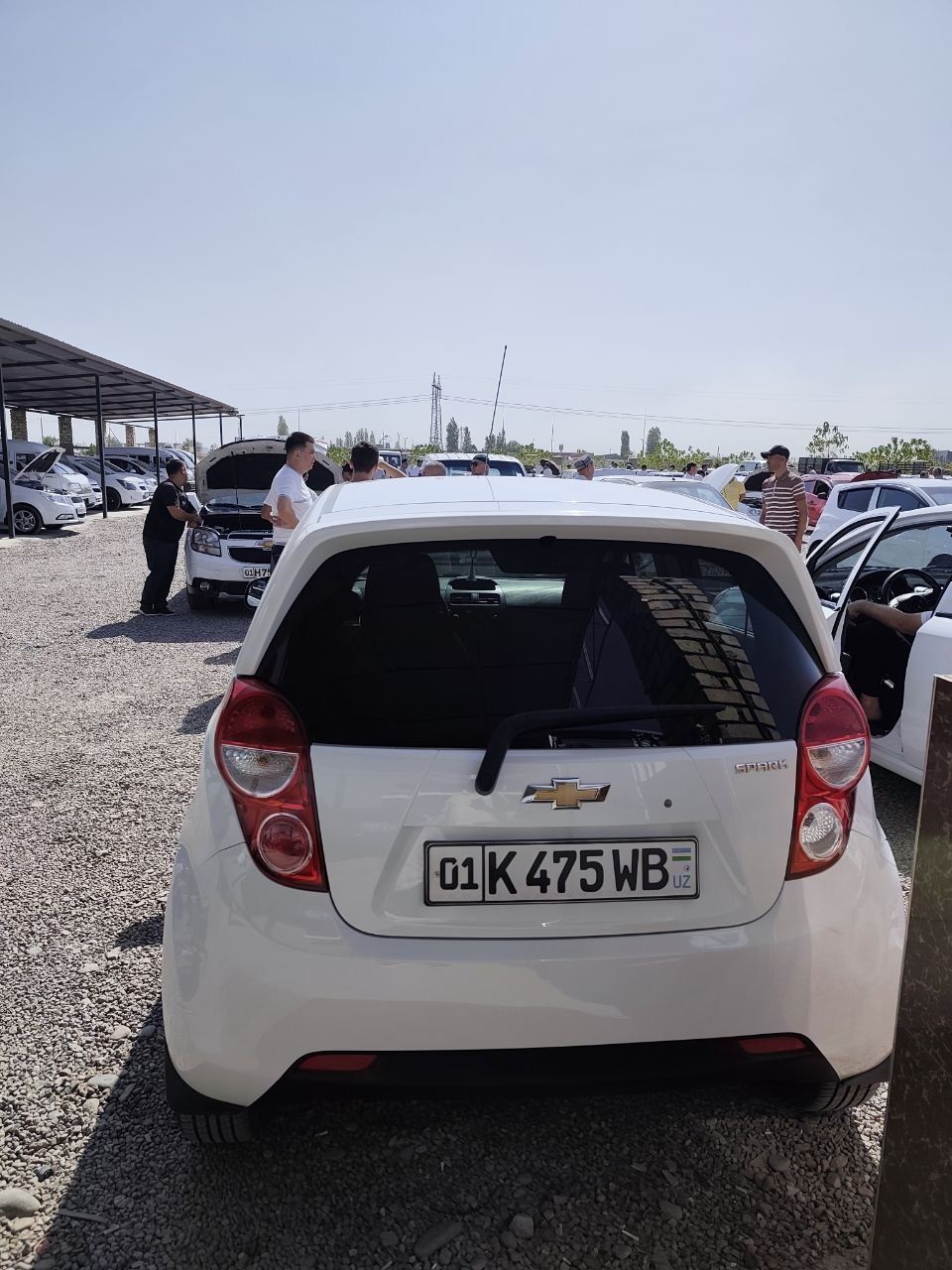 Spark sotiladi kraskasi tozza 64000yurgan bir qol