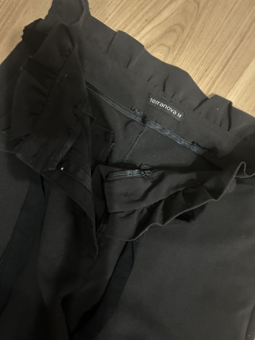 Дамски дънки и панталони