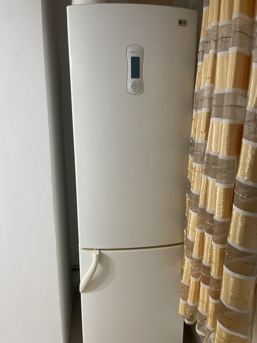 Холодильник техника для кухни