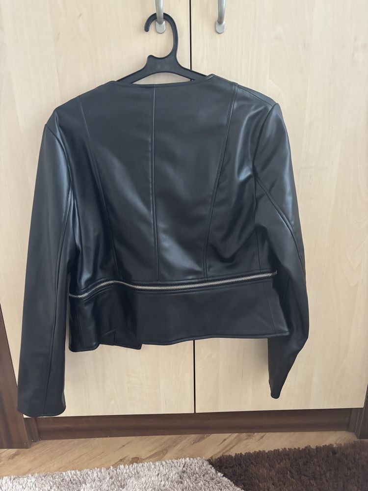 Дамско аке на Zara