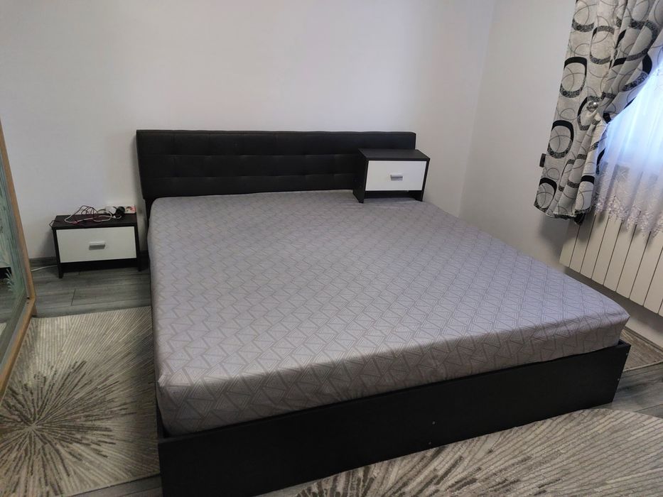 [!] Vand Pat Dublu Folosit Stare Bună + 2 Noptiere [!]