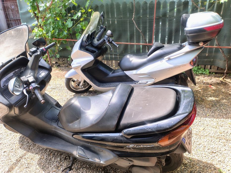 Scutere de 250 cc