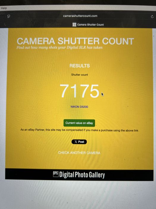 Camera foto Nikon D5200 Limited Edition (red body) + Obiectiv