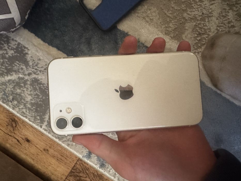 iPhone 11 белый цвет