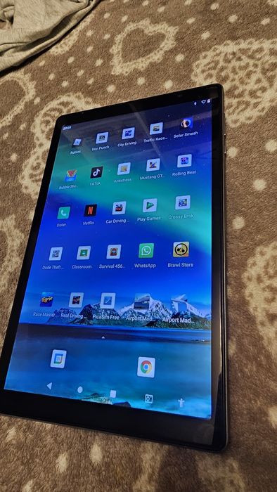 Tableta 10" 64GB. 4GB stare f buna