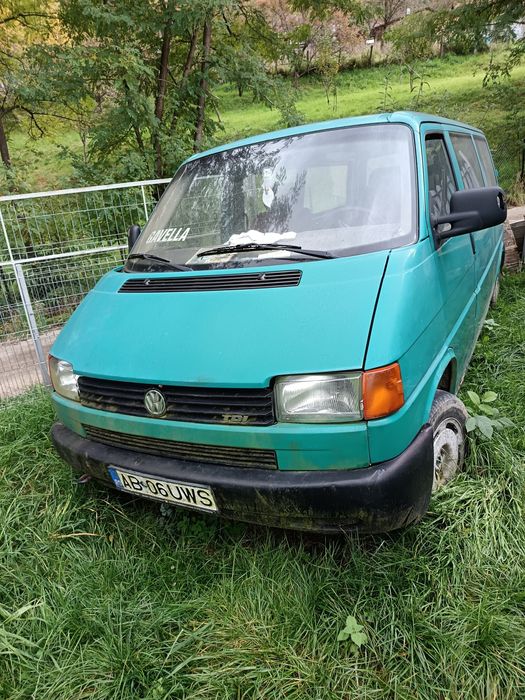 Vin microbuz t4 din2000 pentru dezmebrari motor 2 5 turbo diesel