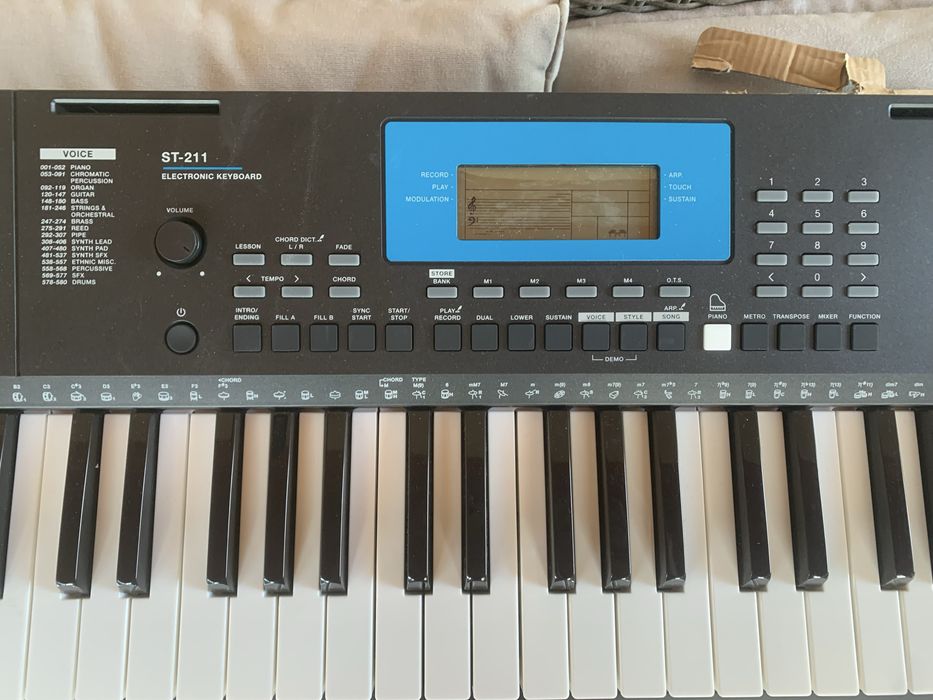 Orga Bontempi pianina nou la cutie