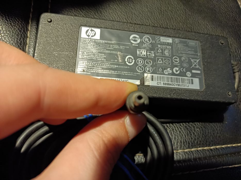Alimentator/Incarcator laptop HP 19V / 18.5 V