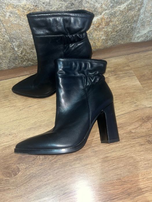 Чисто нови обувки-не са носени никога!