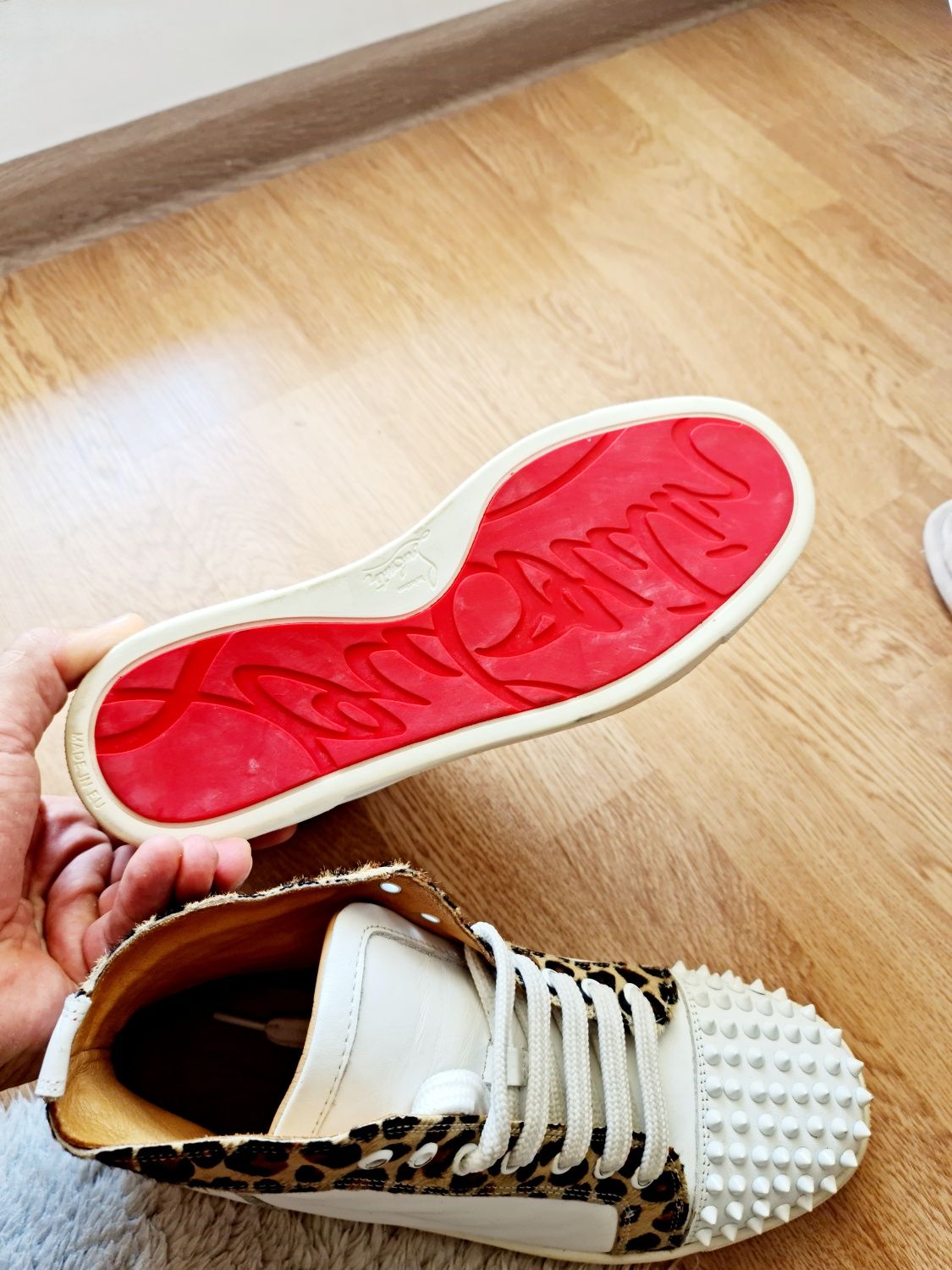 Reducere Christian Louboutin HiTop Sneackers