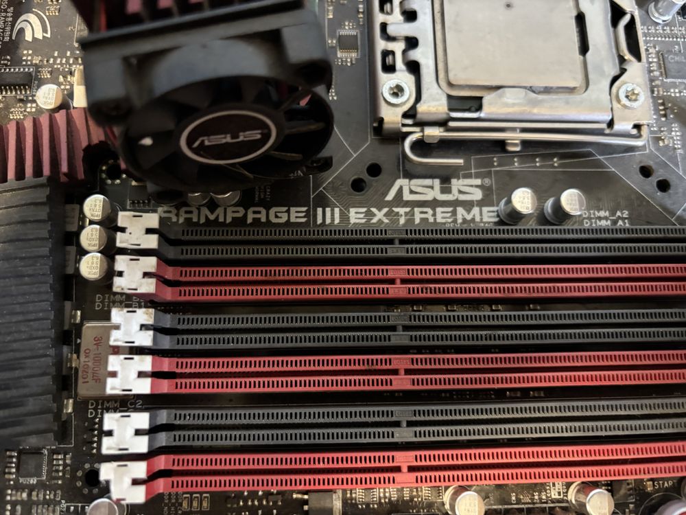Дъно Asus rampage 3 extrime
