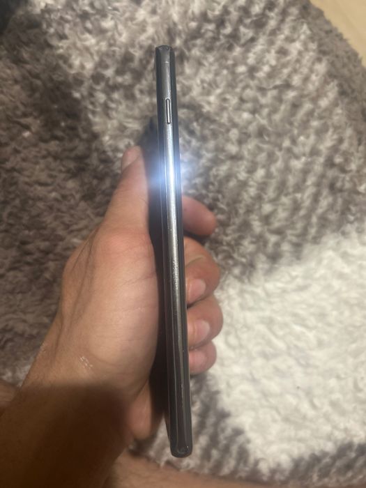 Samsung s10 plus  128 GB 8 GB RAM folosit doar pentru muzica