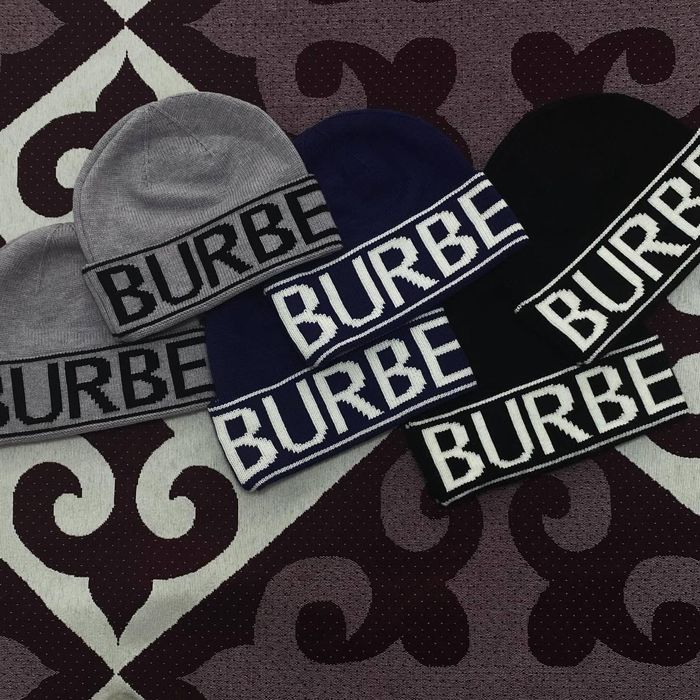 BURBERRY шапка актобе