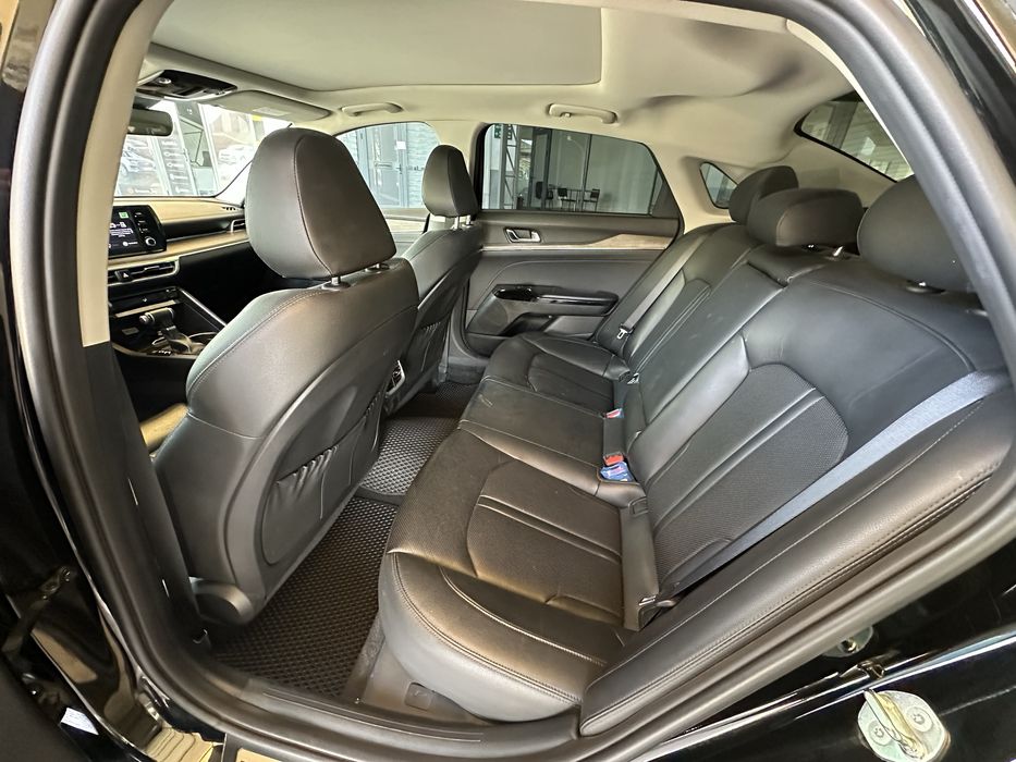 Kia K5 Style +