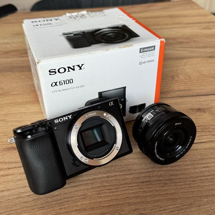 Sony A6100 + обектив Sony SEL 16-50mm f/3.5-5.6 PZ