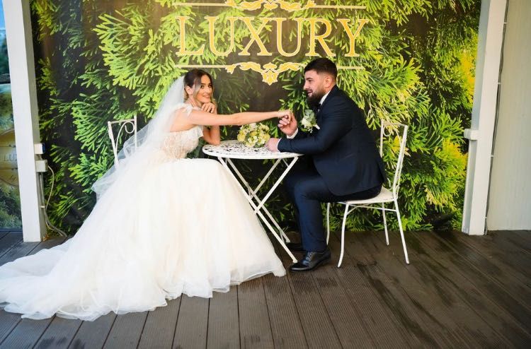 Rochie Miresa, model deosebit