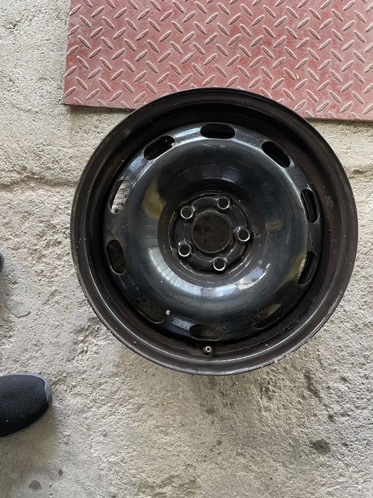 Vând 4 Geante pentru Golf IV