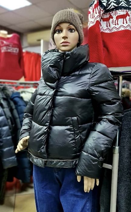 Продам чёрную тёплую куртку