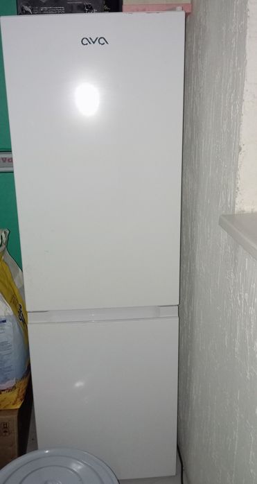 Холодильник ава срочка сатам ремонтқа кірмеген