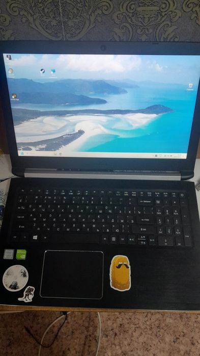 Ноутбук Асер черный