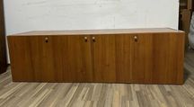 Comoda 1,93 m cu 3 usi si rafturi; Pantofar; Mic dulap cu depozitare
