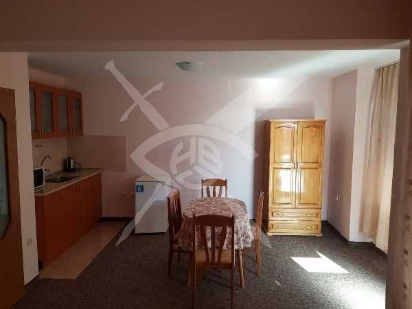 Продава се Къща в Поморие - 640 кв.м за 510 €/кв.м - Снимка #2