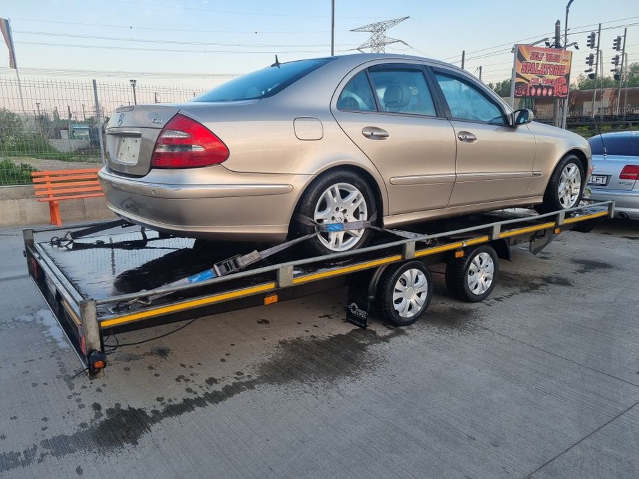 dezmembrez  Mercedes Benz E 320