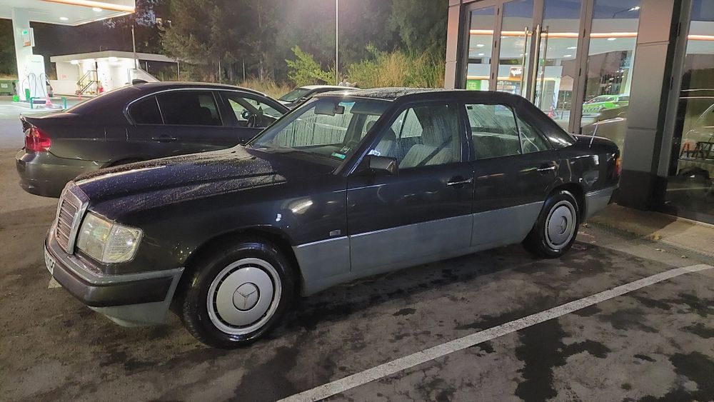 Mercedes 124 200