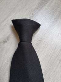 cravata neagra paznic securitate cu prindere cu clip pe guler camasa