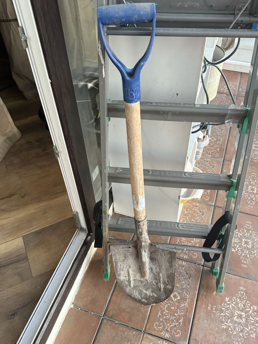 Продам лопату 1500