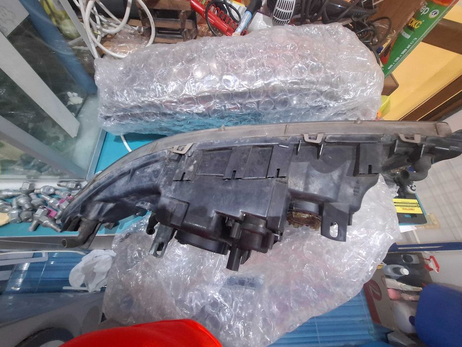 Продавам Фарове Хела за части БМВ Е39 фейс