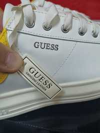 Оригинални кецове Guess 44 нови бели естествена кожа