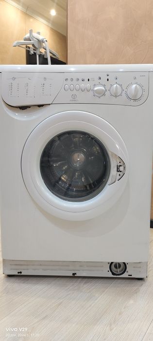 Продам стиральную машину