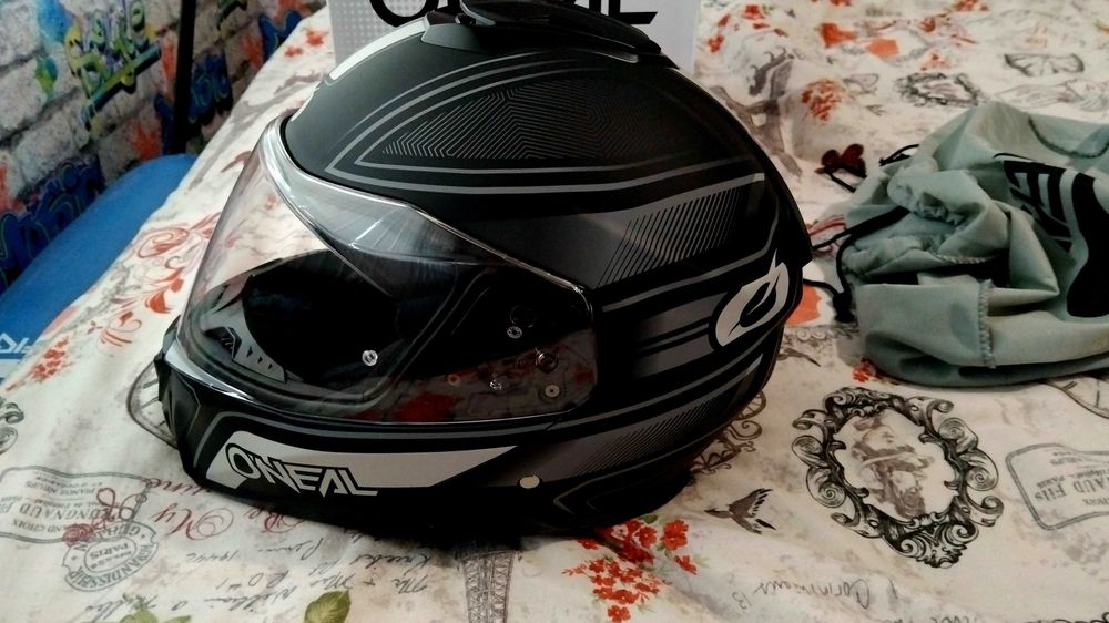 Каска за мотор Oneal