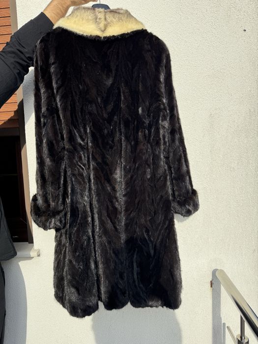 Haina de blana naturala din nurca, palton