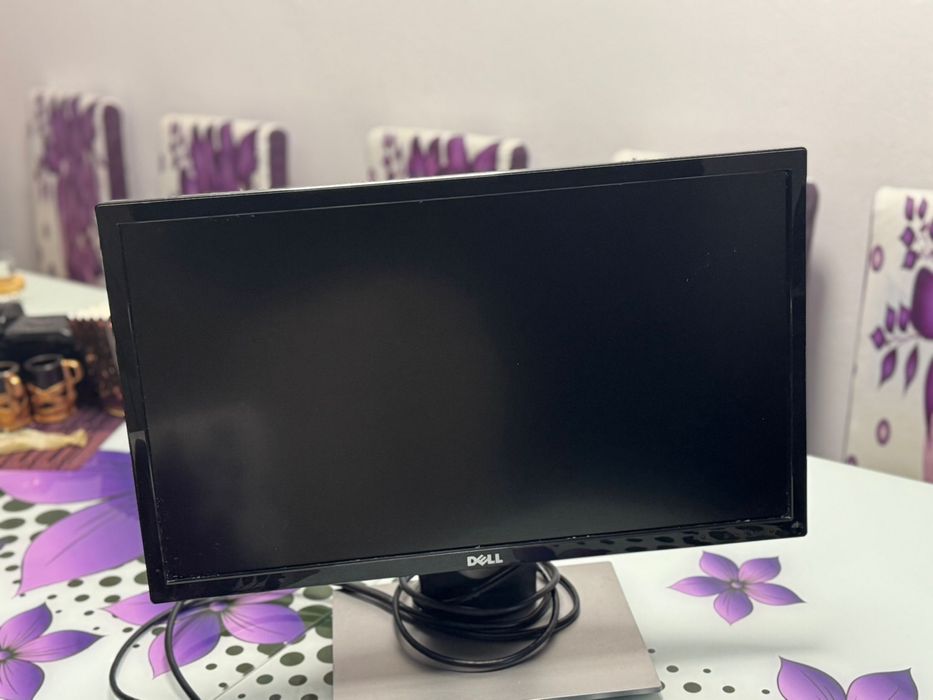 Monitor Dell Professional 22–23” Full HD, 60Hz