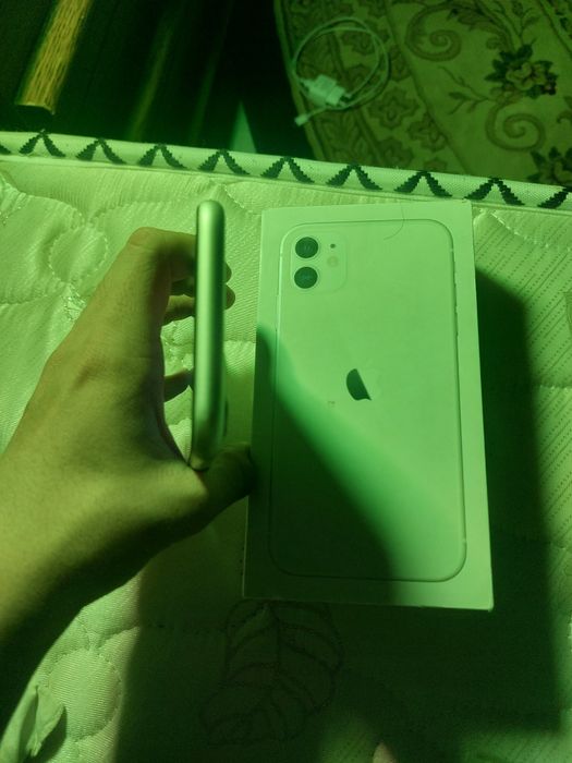 Iphone 11 obmen icloud tushkan