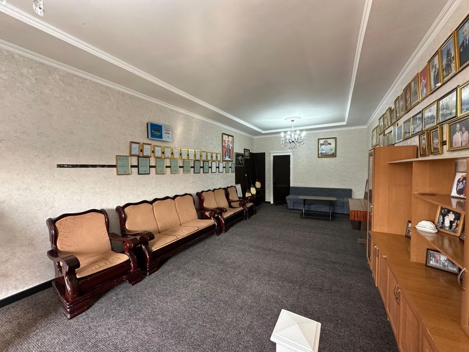 Благоустроенный 2-х этажный дом в микрорайоне "ТАСКЕН", 22,5 сотки.