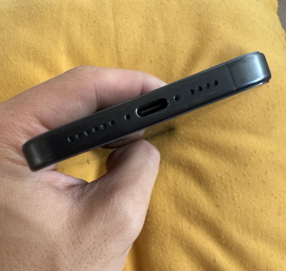 Iphone 15 pro max 256GB отключен