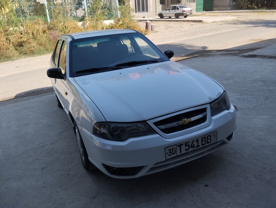 Nexia 2  Sons lux