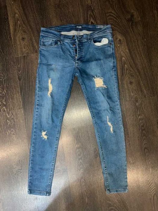 Blugi Albaștri Ripped - Mărime 38 / S