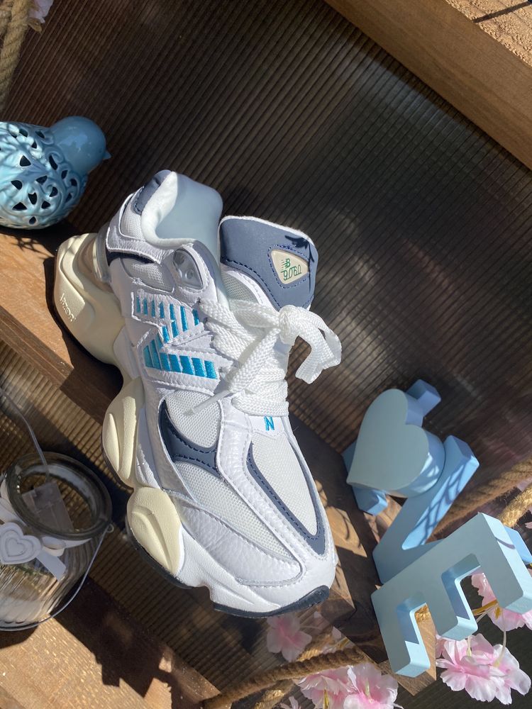 New Balance 9060, sea salt / new spruce / dark arctic grey